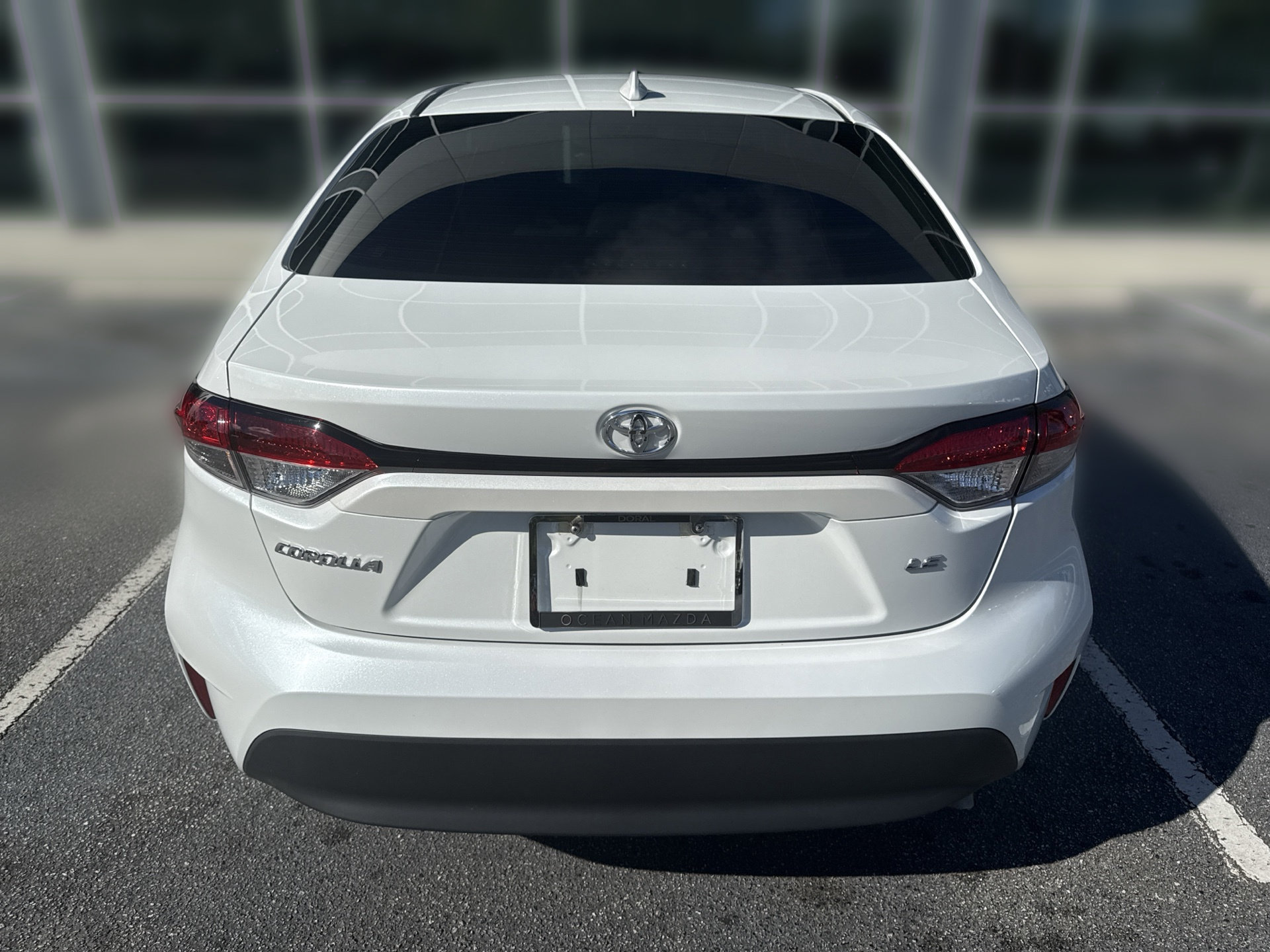 Used 2026 Toyota Corolla LE FWD image 5