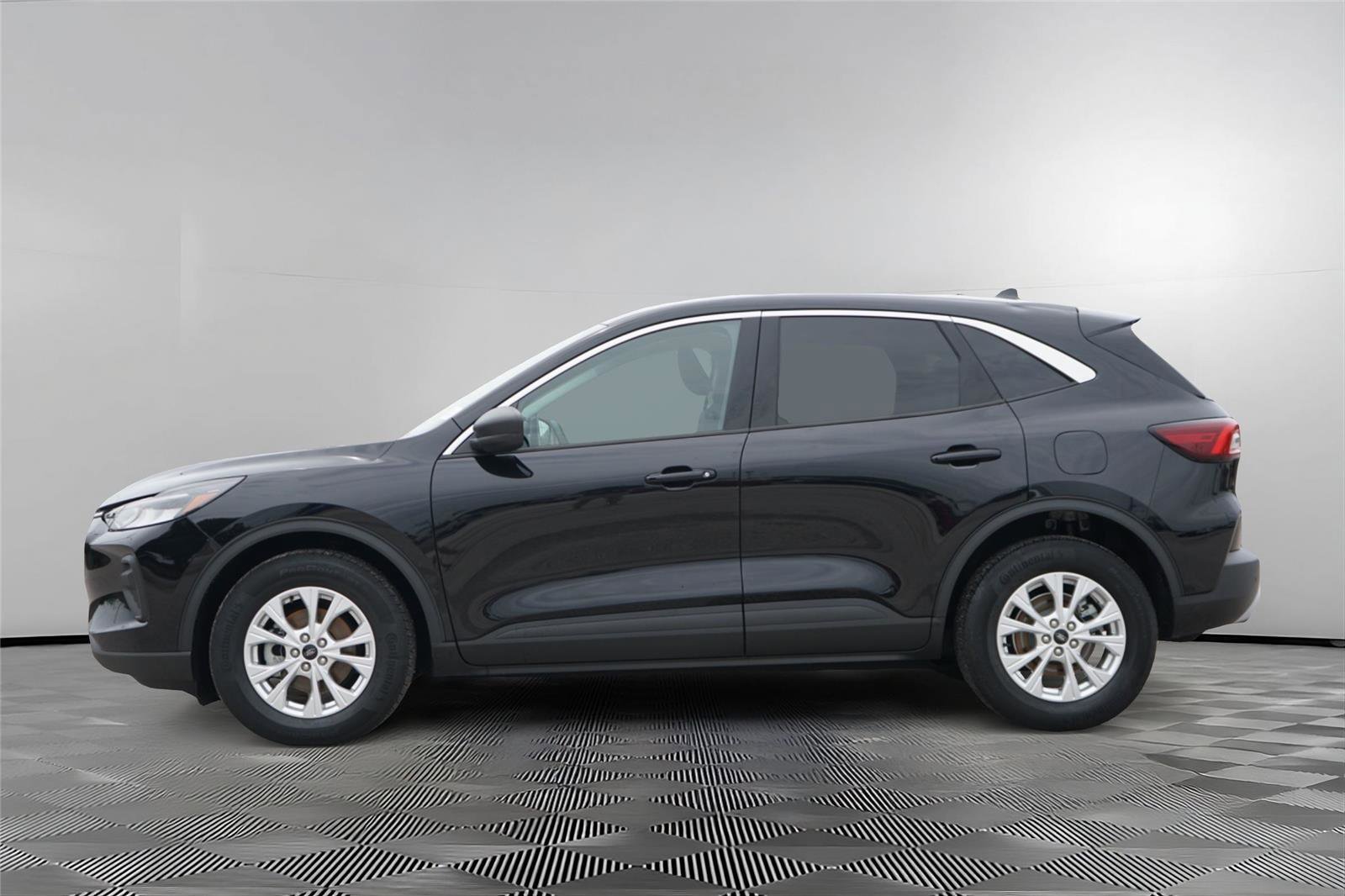 Certified 2023 Ford Escape Active w/ Tech Pack #1 AWD/4WD image 7