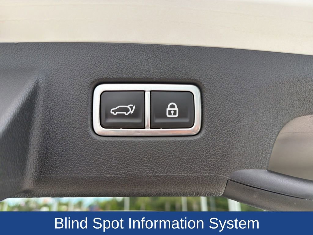 Used 2023 Kia Sorento SX AWD/4WD image 11