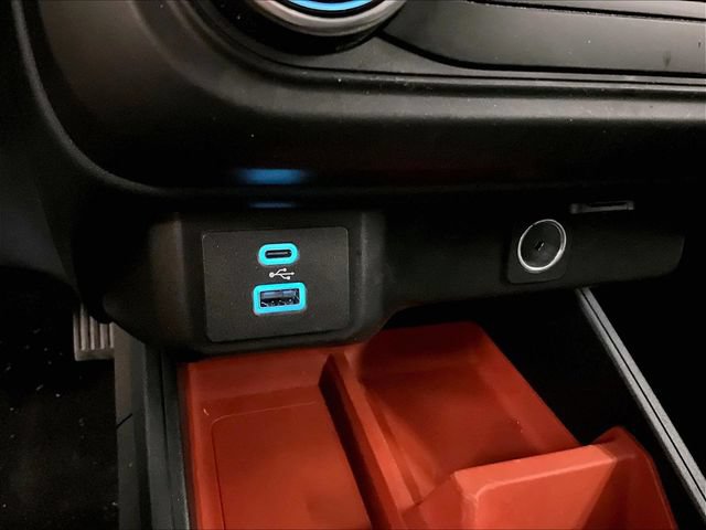 Certified 2024 Ford Maverick XLT FWD image 30