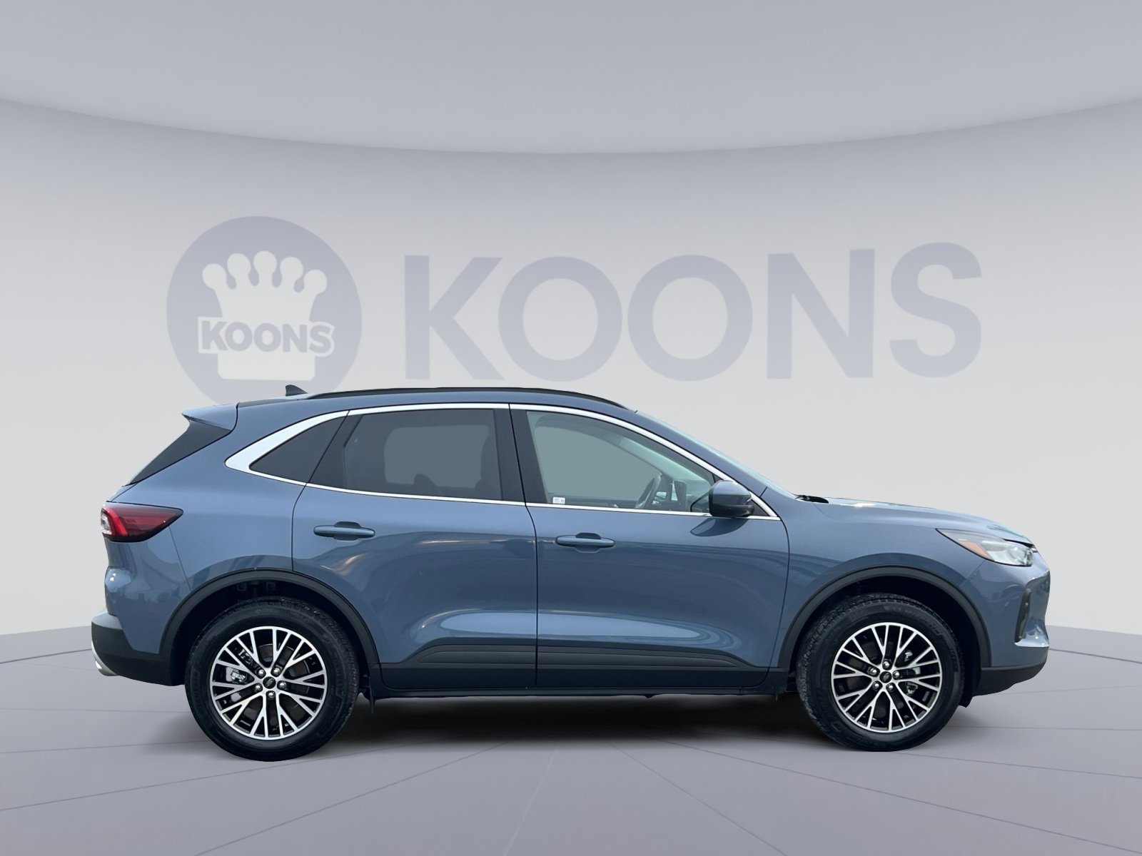 Certified 2025 Ford Escape SE image 8