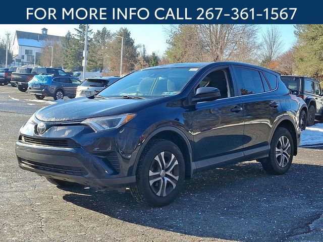 Used 2018 Toyota RAV4 LE image 3