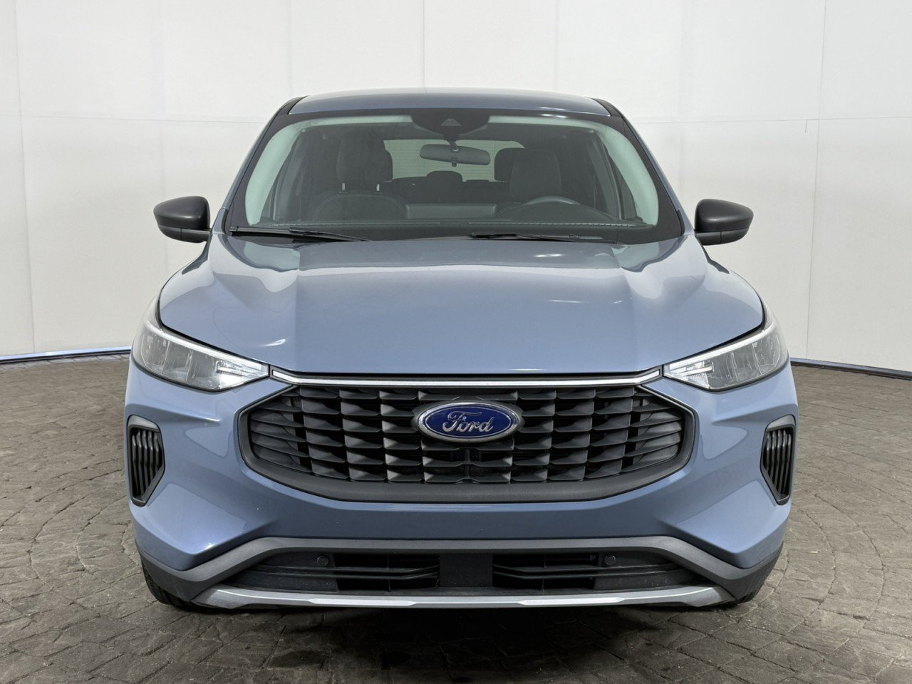 Certified 2025 Ford Escape Active w/ Tech Pack #1 FWD image 2