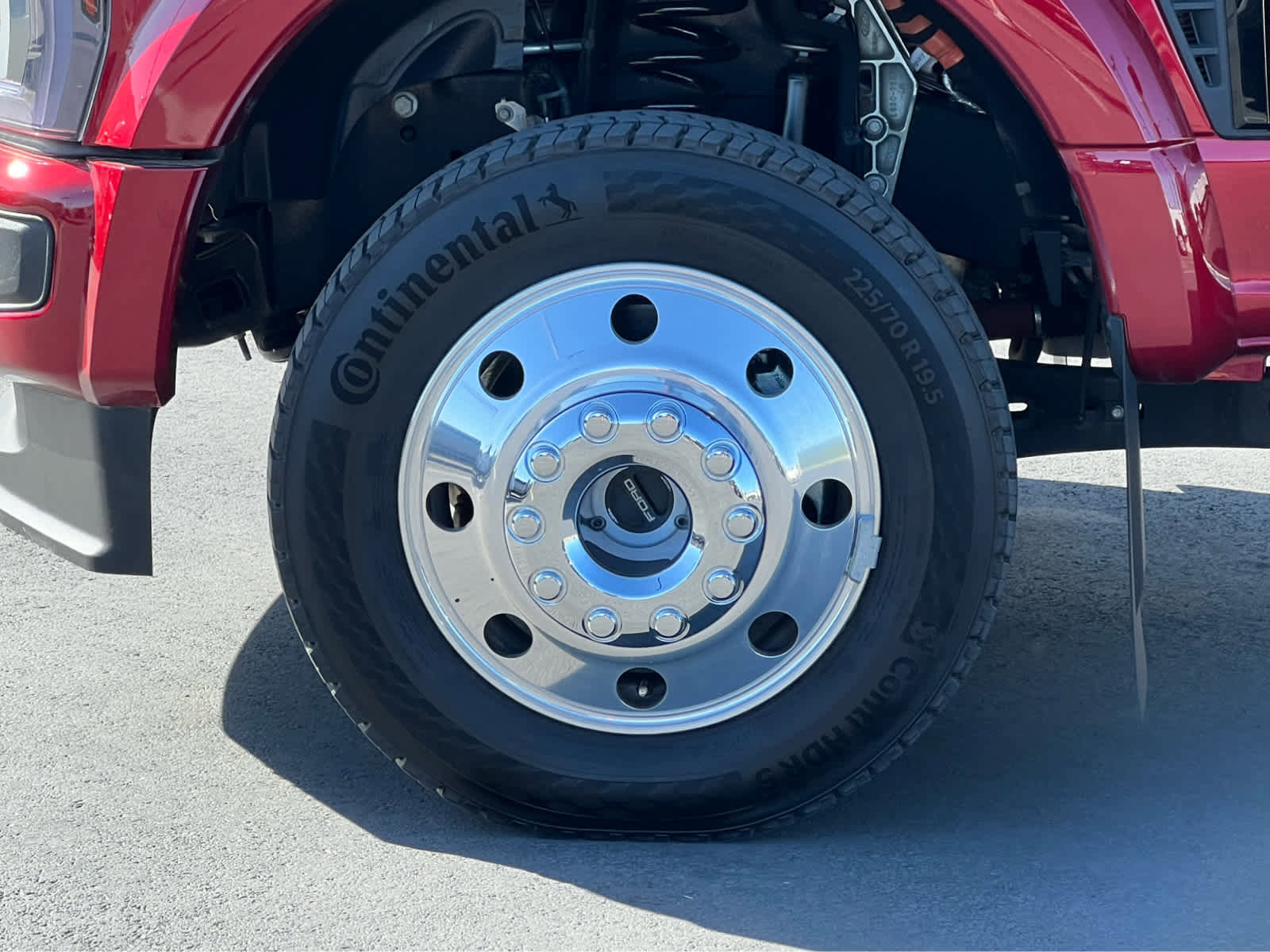 Certified 2025 Ford F450 Platinum w/ FX4 Off-Road Package AWD/4WD image 13