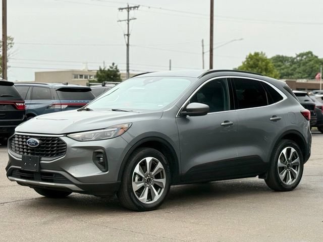 Certified 2025 Ford Escape Platinum AWD/4WD image 41