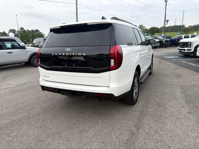 Certified 2025 Ford Expedition Active AWD/4WD image 23