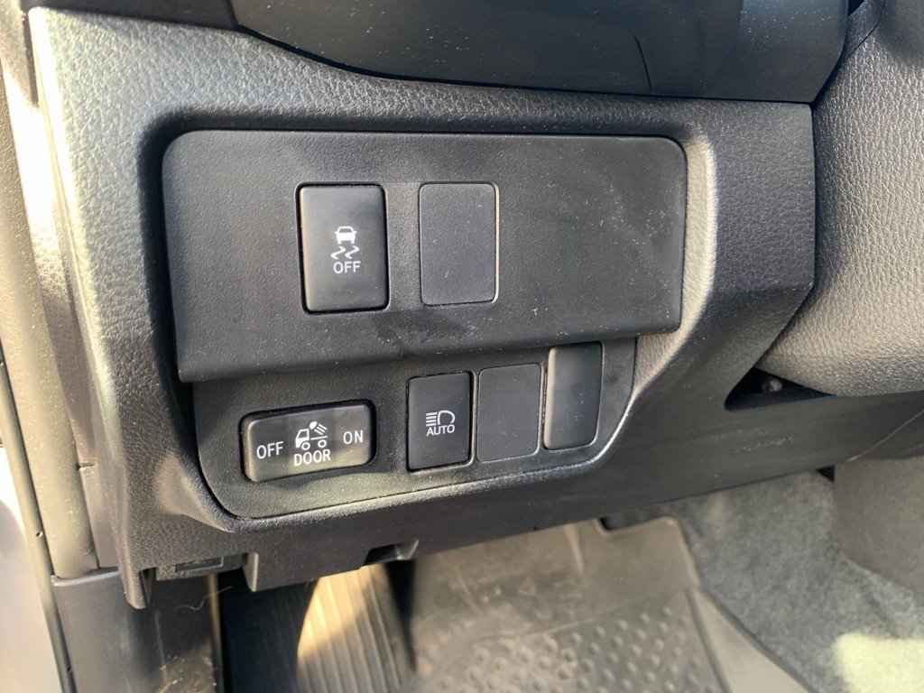 Used 2023 Toyota Tacoma SR image 14