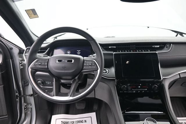 Used 2023 Jeep Grand Cherokee L Altitude AWD/4WD image 19