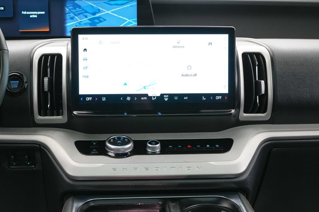 Certified 2025 Ford Expedition Active AWD/4WD image 15