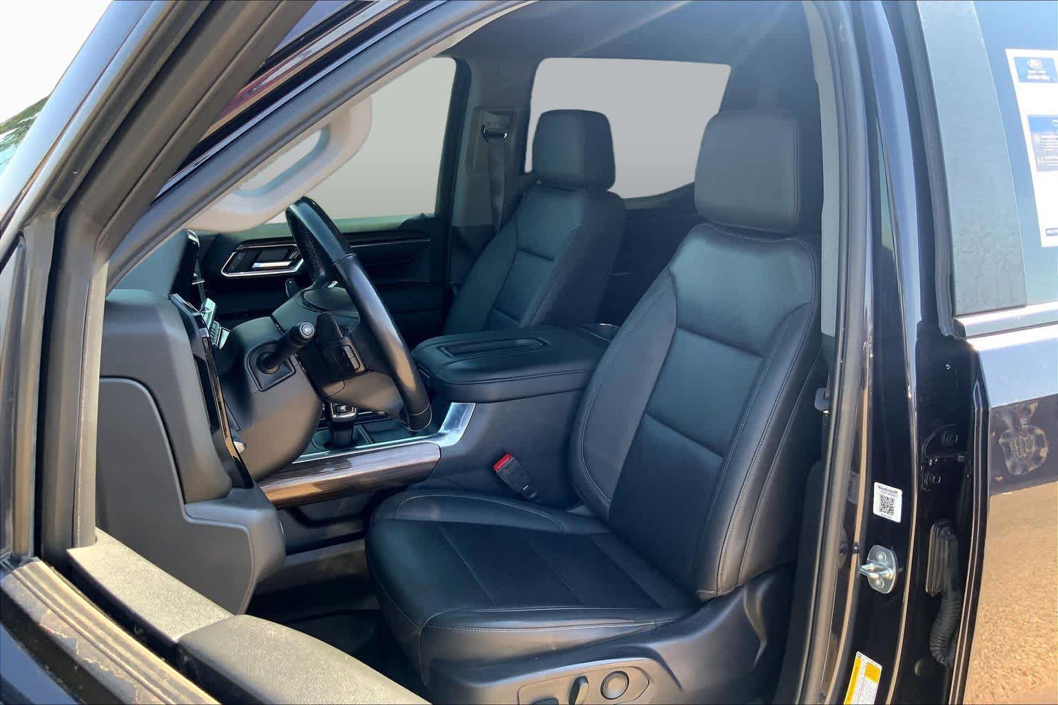 Used 2022 Chevrolet Silverado 1500 LT Trail Boss w/ Convenience Package II AWD/4WD image 8