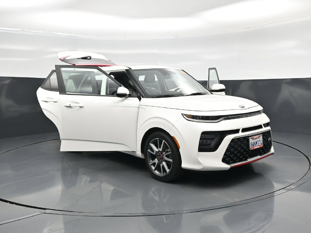 Used 2021 Kia Soul Turbo FWD image 32