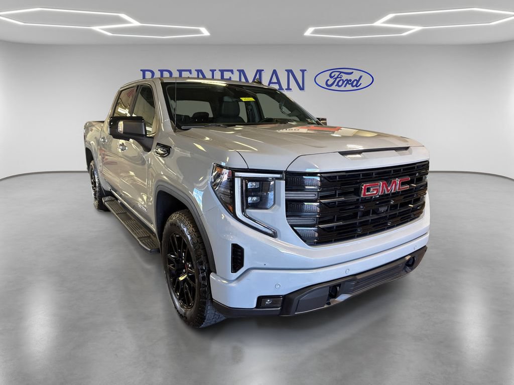 Used 2024 GMC Sierra 1500 Elevation w/ Elevation Premium Package AWD/4WD image 3
