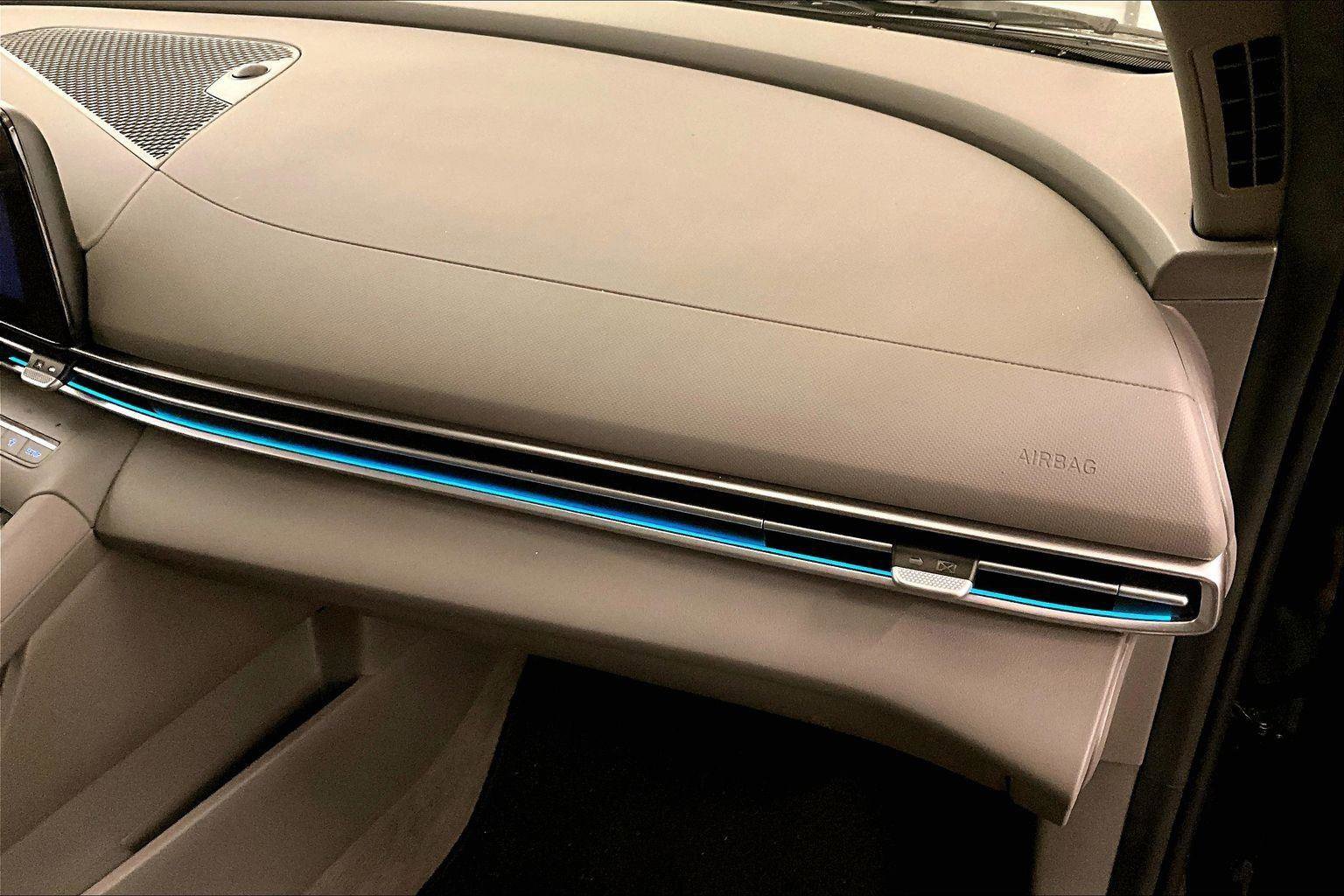 Used 2024 Hyundai Elantra SEL w/ Convenience Package image 15