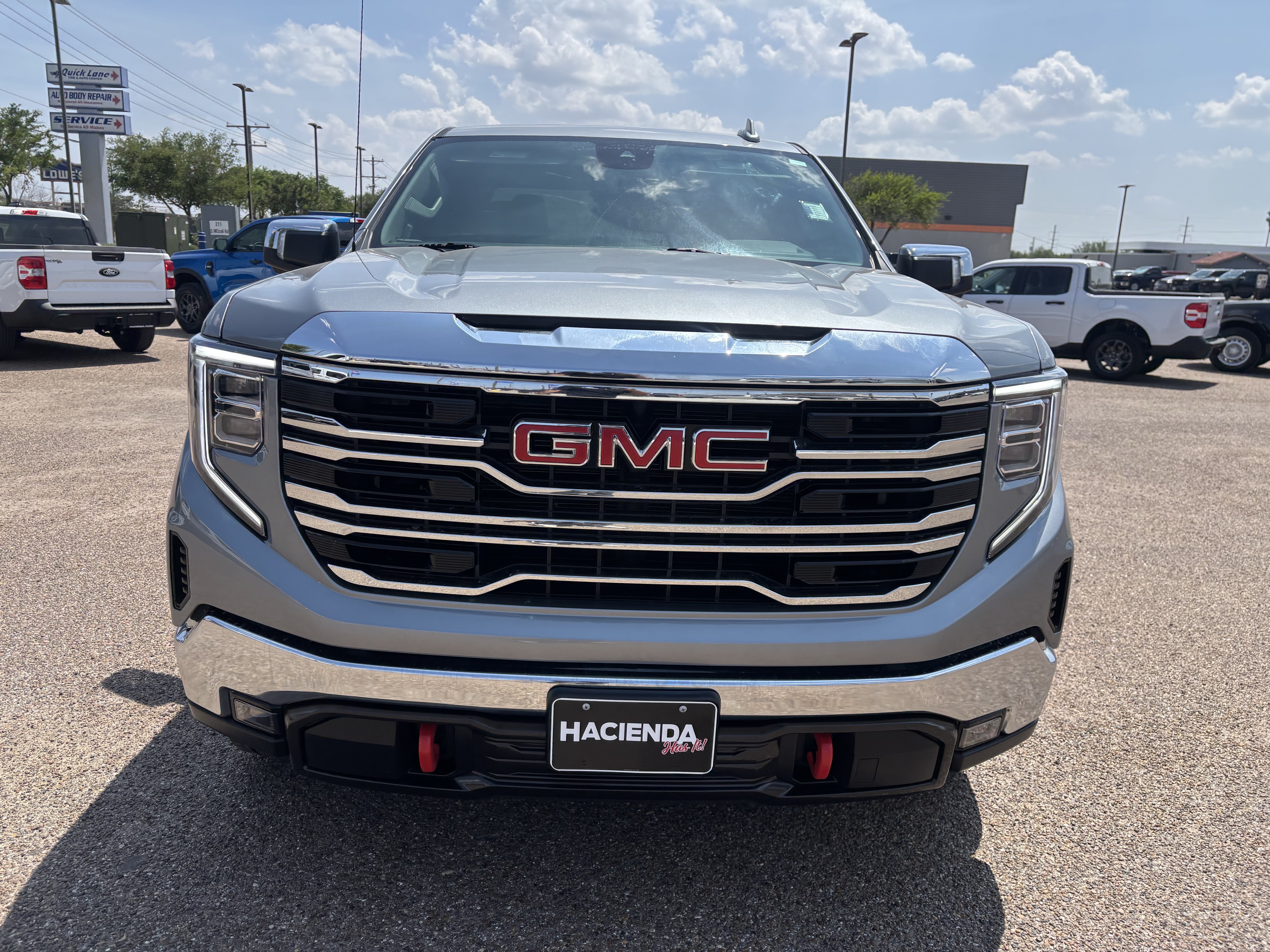 Used 2026 GMC Sierra 1500 SLT RWD image 6