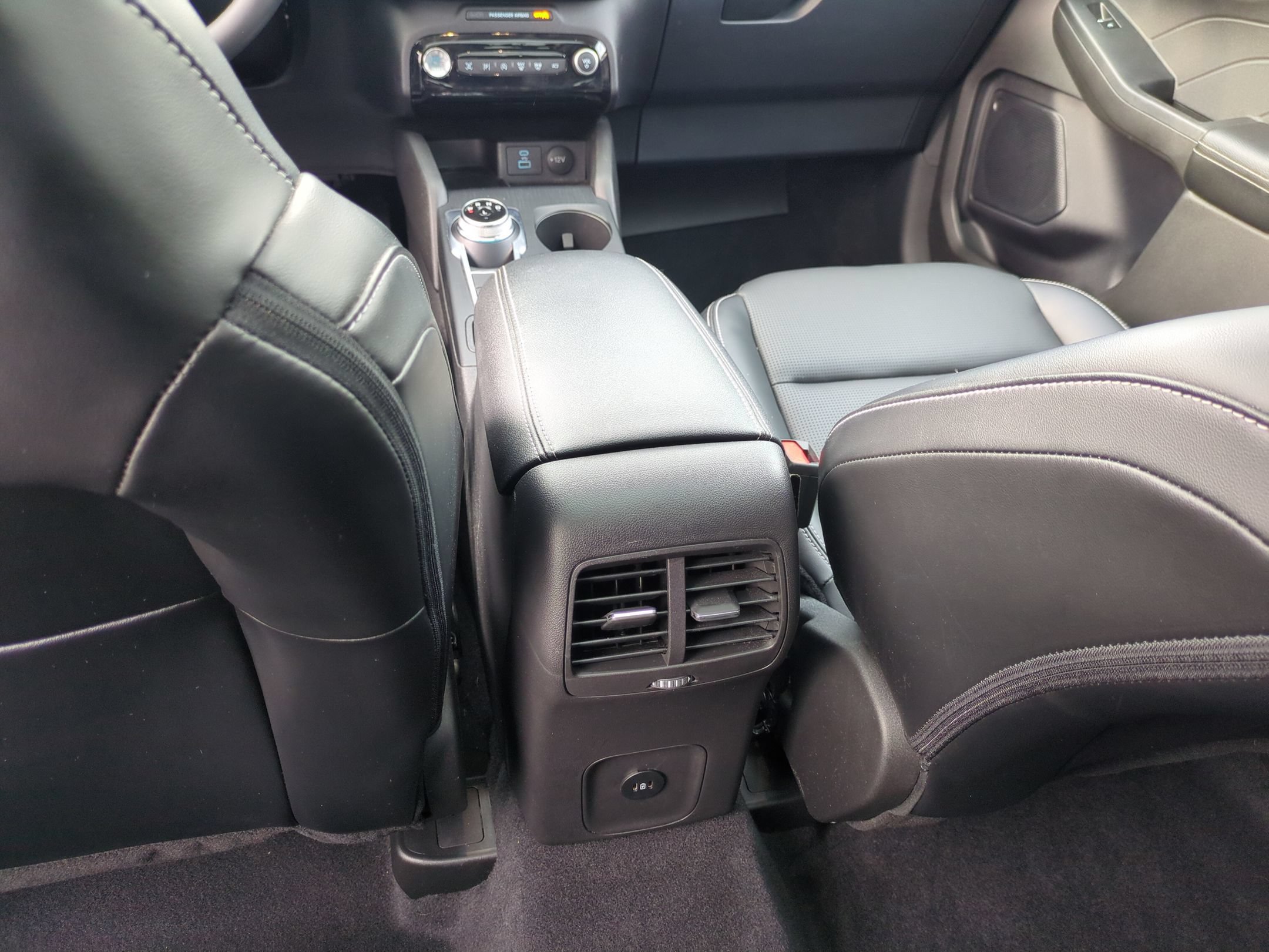 Certified 2023 Ford Escape Platinum AWD/4WD image 33