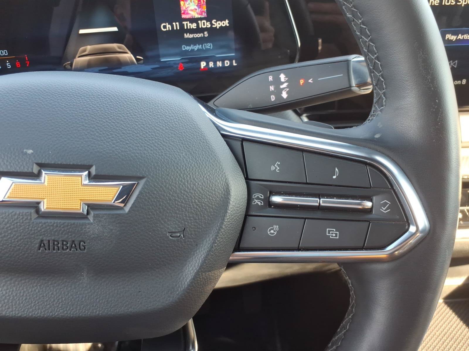 Used 2026 Chevrolet Equinox LT AWD/4WD image 18