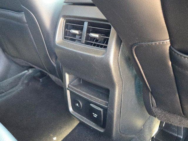 Certified 2024 Ford Edge SEL w/ Convenience Package AWD/4WD image 10