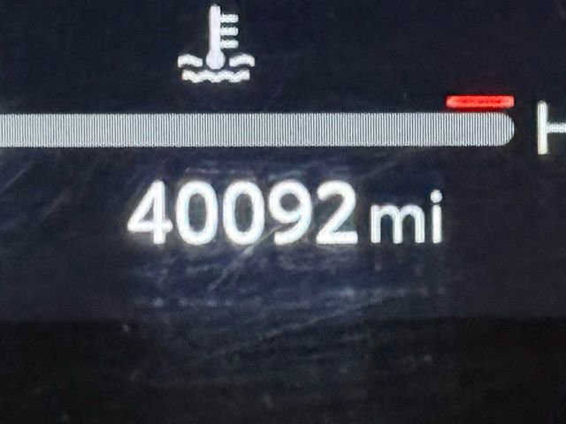 Used 2023 Toyota Highlander Limited image 24