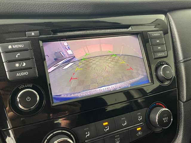 Used 2018 Nissan Rogue S AWD/4WD image 8