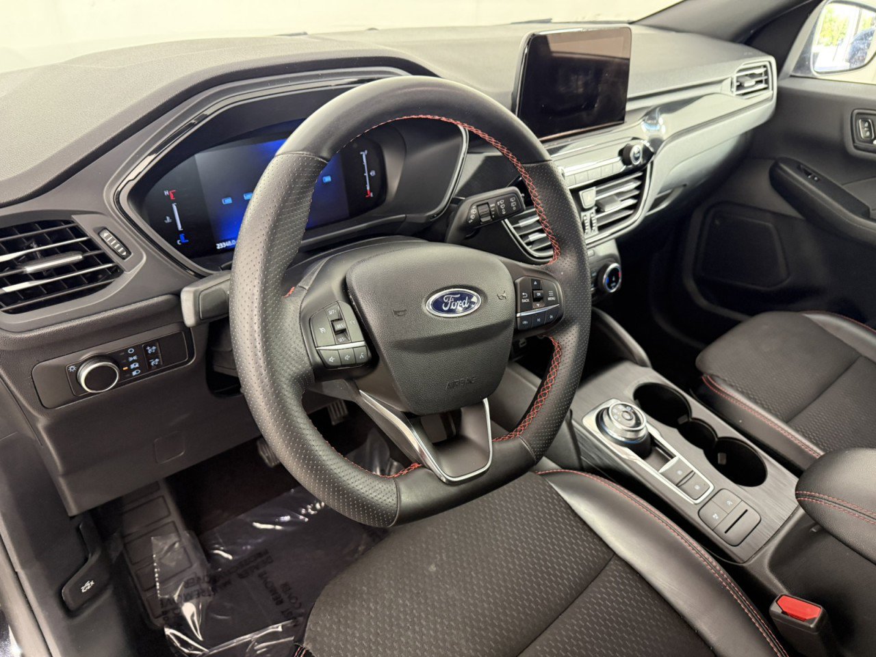 Certified 2025 Ford Escape ST-Line FWD image 15
