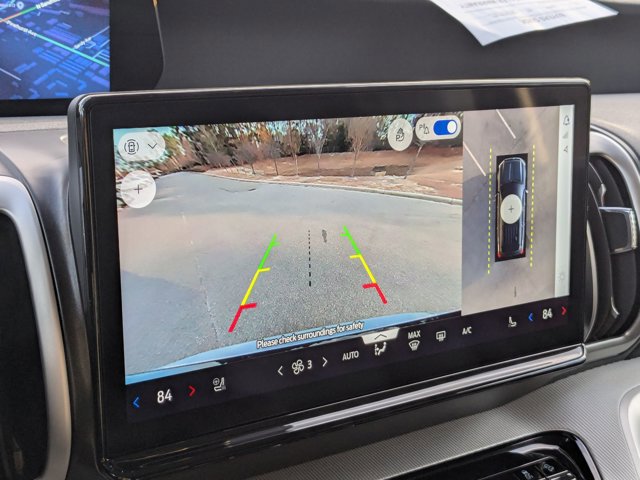 Certified 2025 Ford Expedition Active image 26