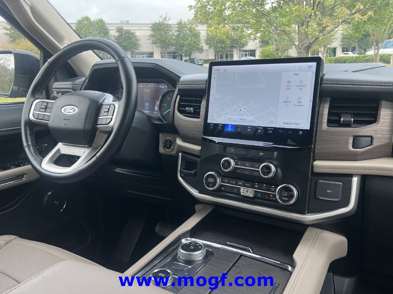 Certified 2024 Ford Expedition Limited AWD/4WD image 6