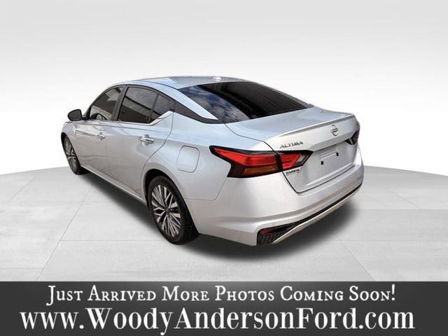 Used 2023 Nissan Altima 2.5 SV image 4