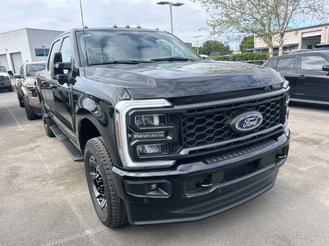 Certified 2024 Ford F350 Lariat w/ Lariat Ultimate Package AWD/4WD image 3