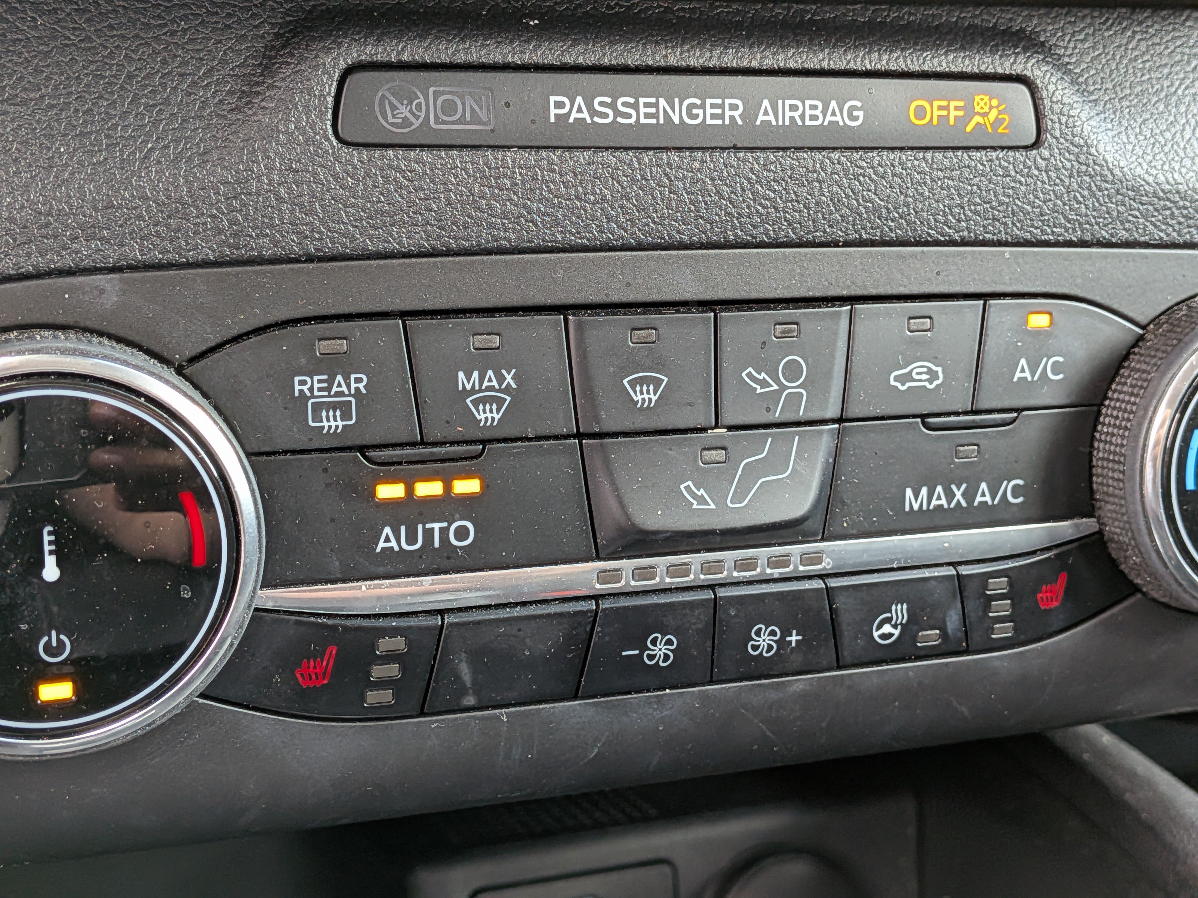 Certified 2023 Ford Escape Active AWD/4WD image 33