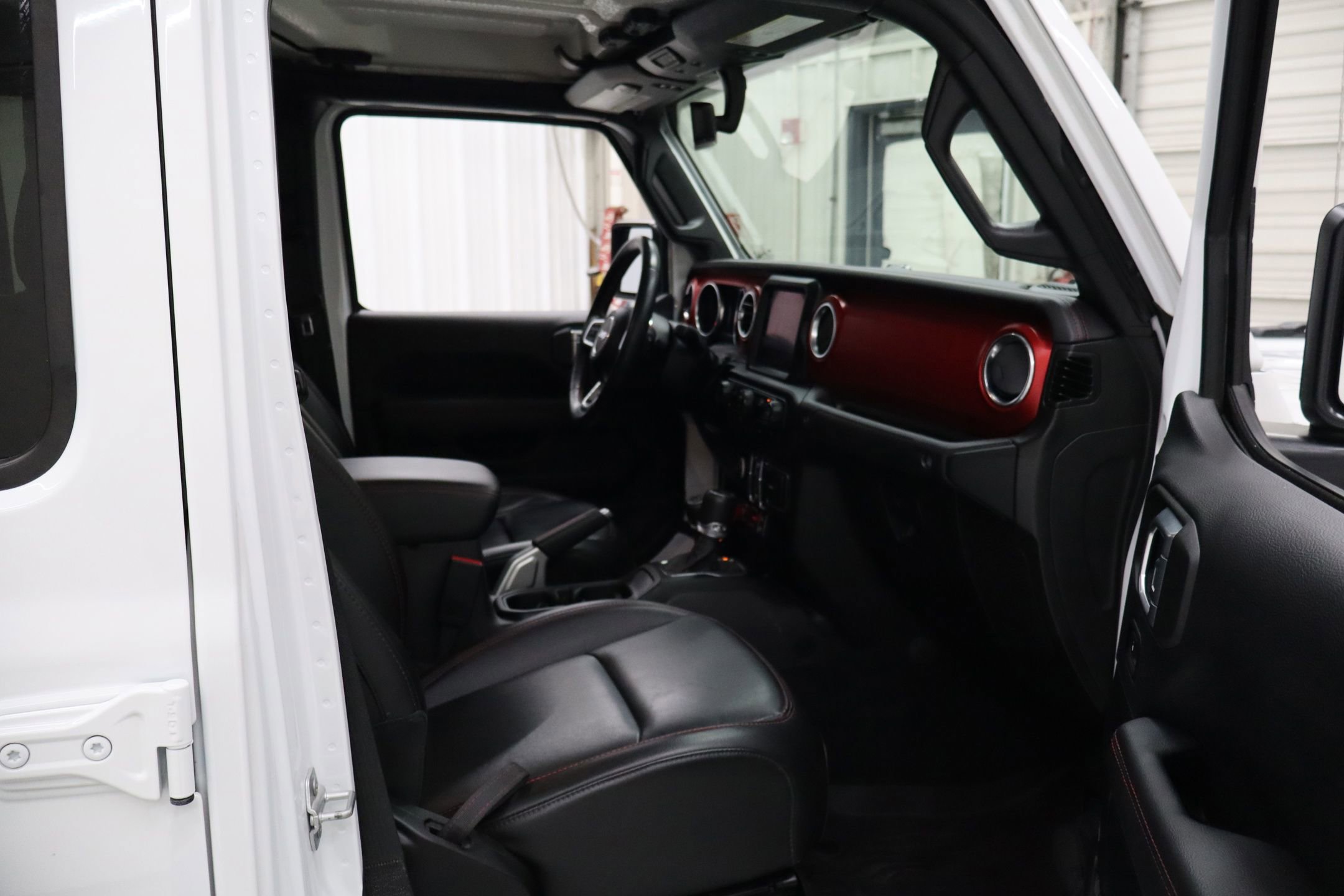 Used 2022 Jeep Gladiator Rubicon w/ Trailer Tow Package AWD/4WD image 26