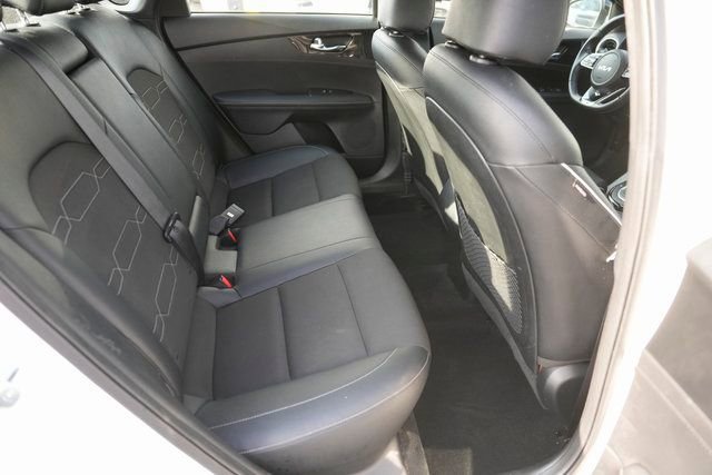 Used 2024 Kia Forte GT-Line image 15