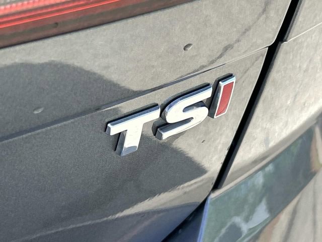 Used 2018 Volkswagen Golf SE FWD image 12