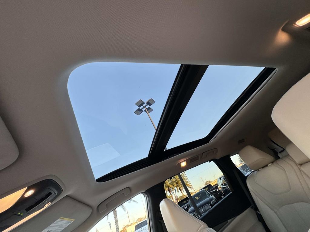 Used 2023 INFINITI QX60 Luxe w/ Cargo Package image 30