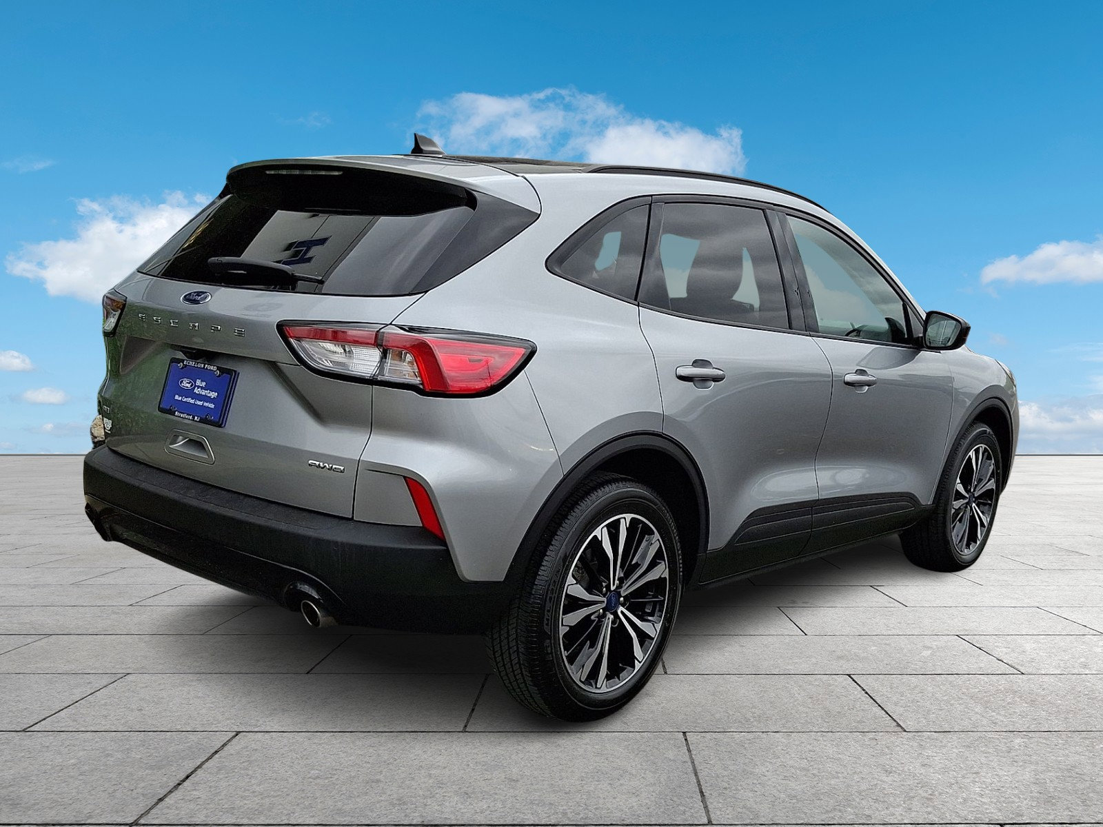 Certified 2022 Ford Escape SE w/ SE Sport Appearance Package AWD/4WD image 6
