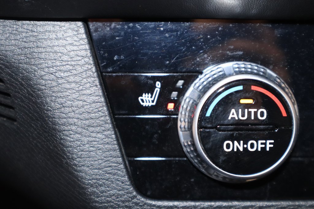 Used 2024 Mitsubishi Outlander SE image 4