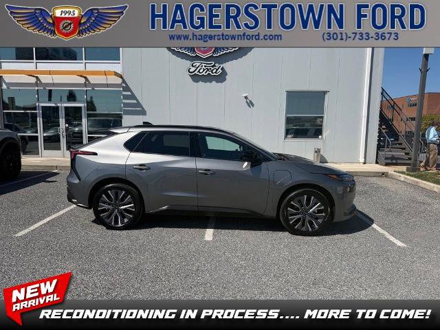 Used 2026 Subaru Solterra AWD/4WD image 1