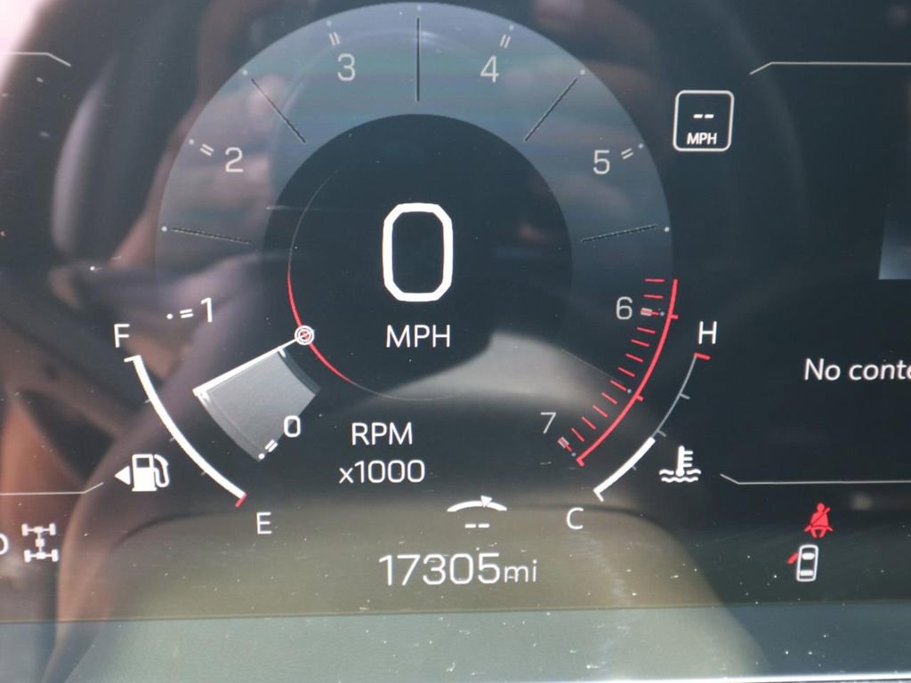 Used 2025 GMC Yukon AT4 AWD/4WD image 21