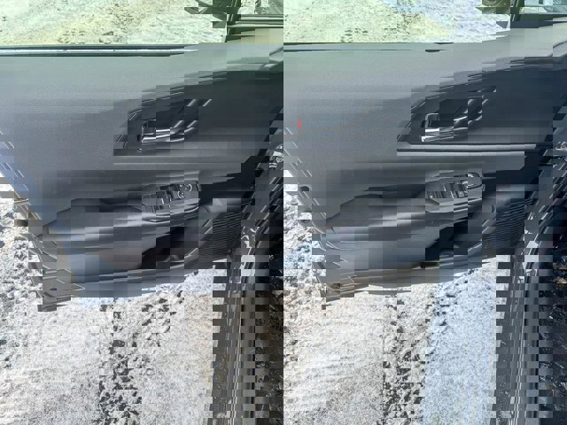 Used 2025 Toyota Prius XLE image 23