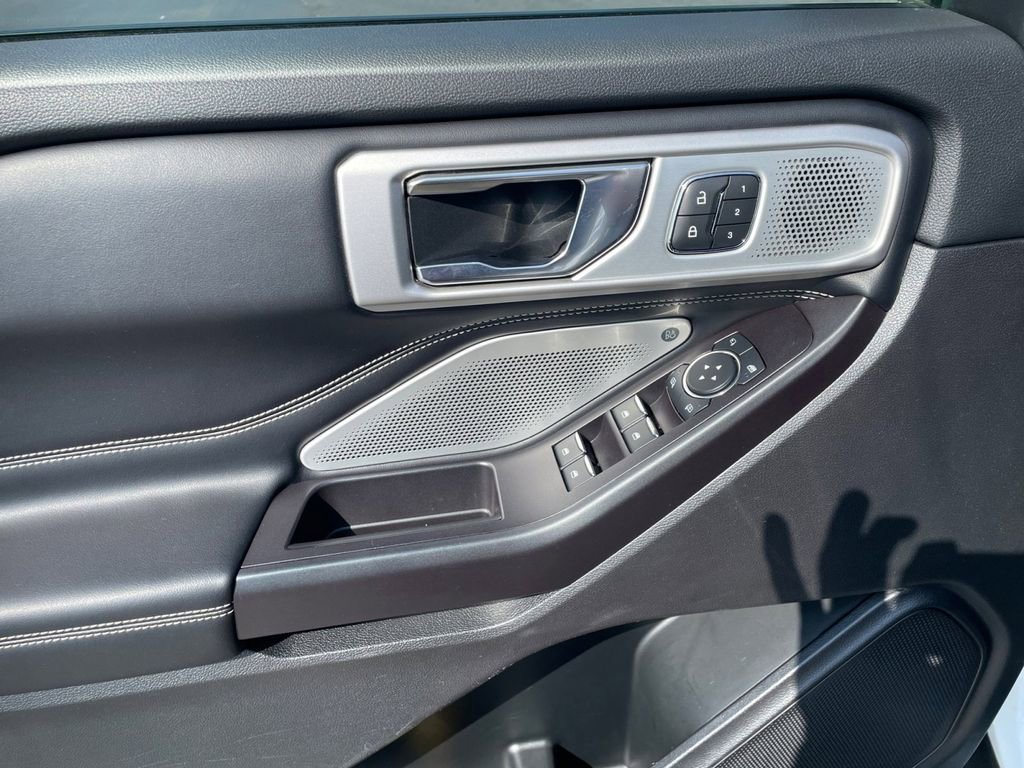 Certified 2020 Ford Explorer ST w/ Premium Technology Package image 13