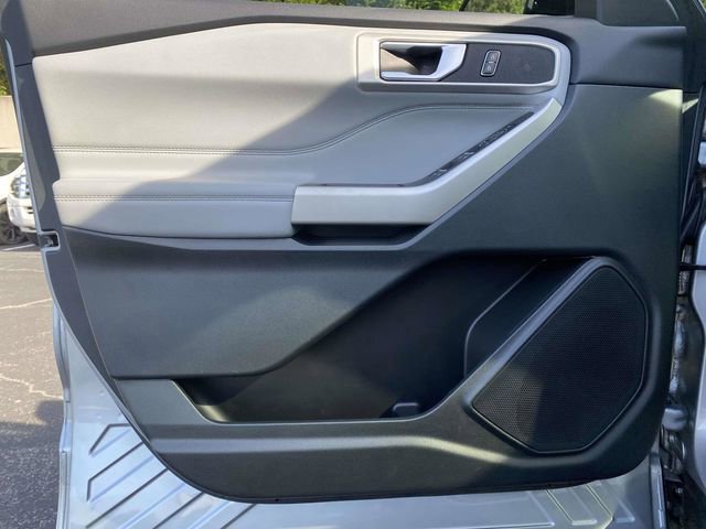 Certified 2023 Ford Explorer XLT w/ Equipment Group 202A image 21