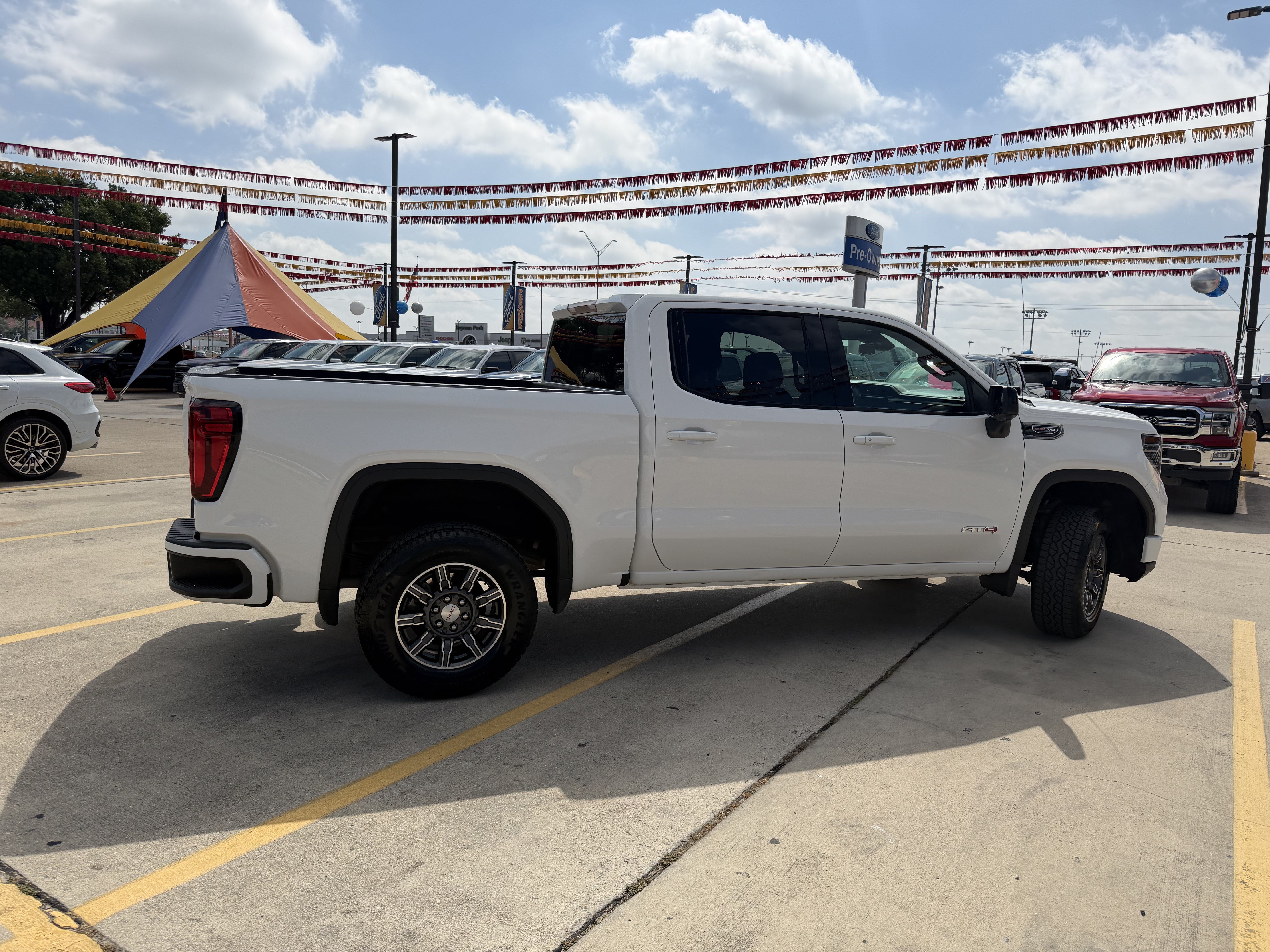 Used 2025 GMC Sierra 1500 AT4 AWD/4WD image 6