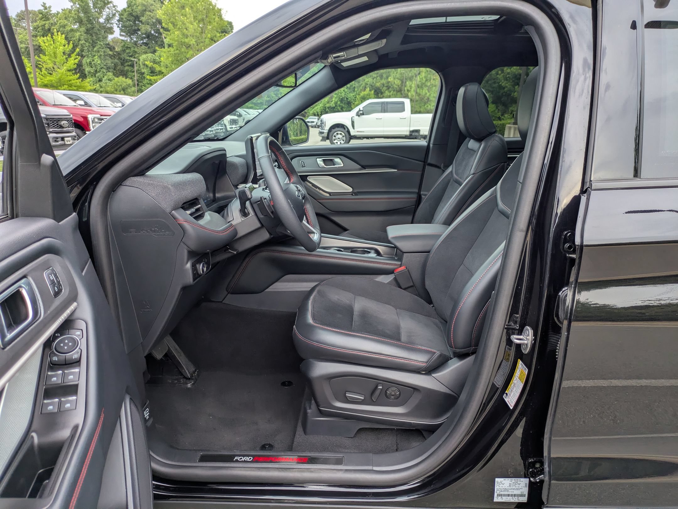 Certified 2025 Ford Explorer ST w/ Sun And Sound Package AWD/4WD image 12