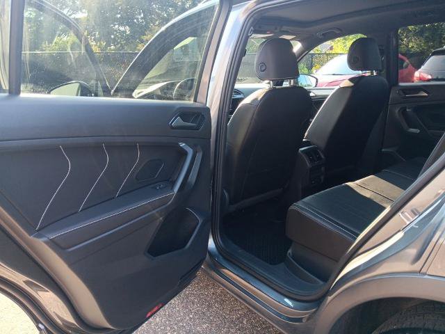 Used 2022 Volkswagen Tiguan SE R-Line AWD/4WD image 33