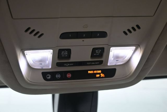 Used 2021 GMC Acadia Denali w/ Denali Ultimate Package AWD/4WD image 14