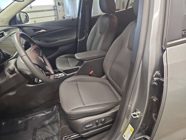 Used 2023 Buick Encore GX Select w/ Sport Touring Package FWD image 15