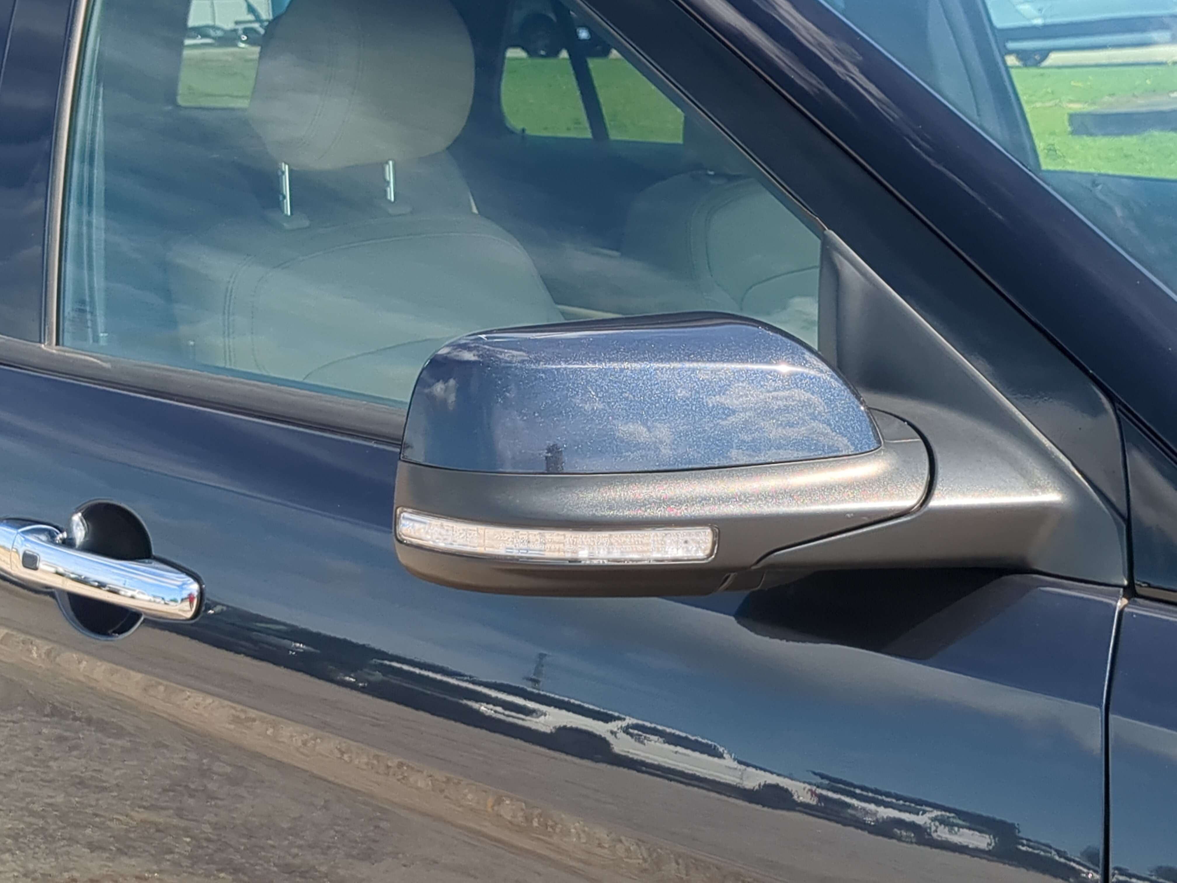 Certified 2017 Ford Explorer Limited FWD image 10