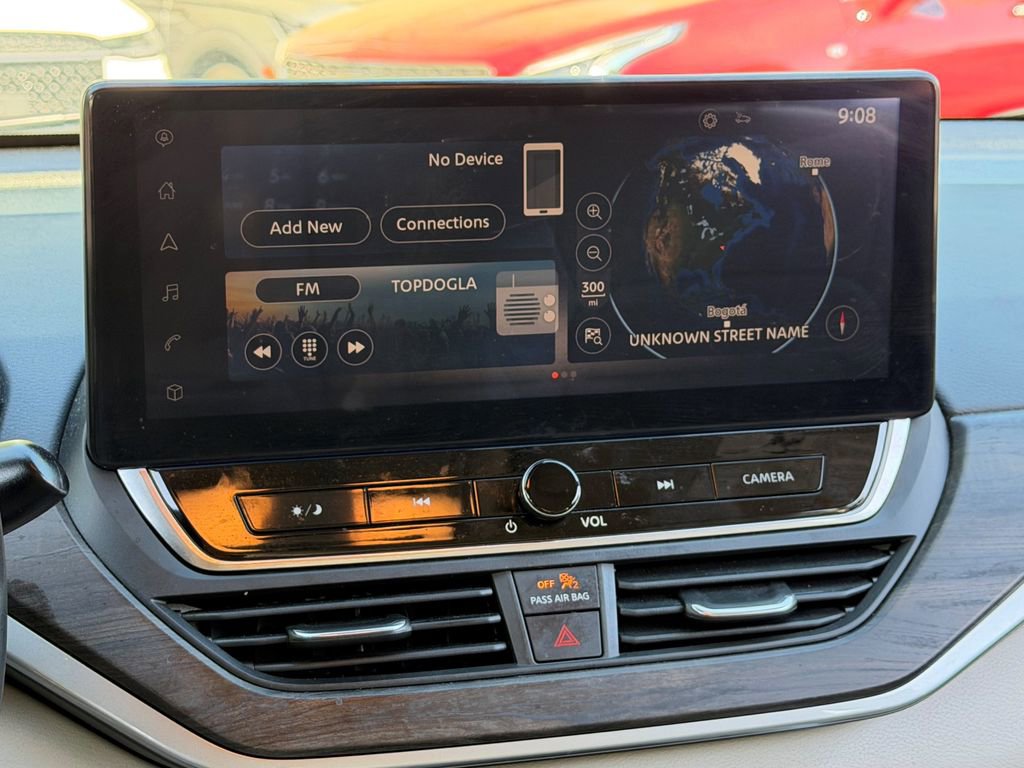 Used 2023 Nissan Altima 2.5 SL FWD image 13