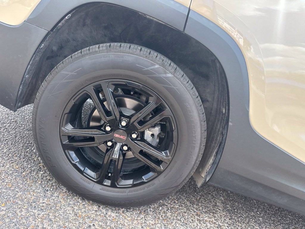 Used 2022 GMC Terrain AT4 w/ Tech Package AWD/4WD image 11