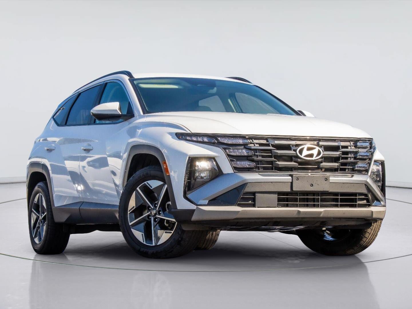 Used 2025 Hyundai Tucson SEL AWD/4WD image 2
