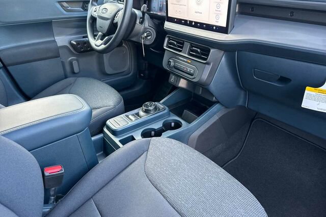 Certified 2025 Ford Maverick XL FWD image 12